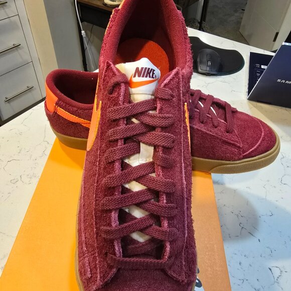 Nike Blazer Low '77 VNTG Trainers Shoes Red/Burgundy/Orange Mens Size 10 NEW - Picture 2 of 9